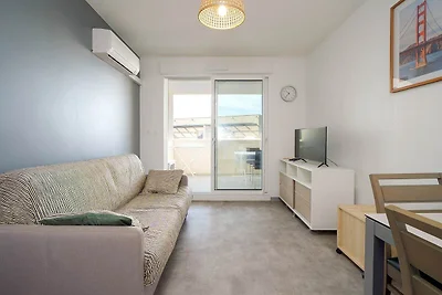Appartement aan zee met zwembad