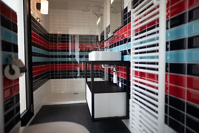 Stilvolle Circuit View Lodge