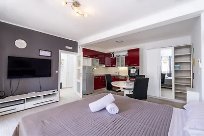 Studio Apartment Feather - Studio Apartment w...