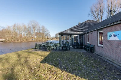 Gut ausgestattetes Gruppenhaus mit Geschirrsp...