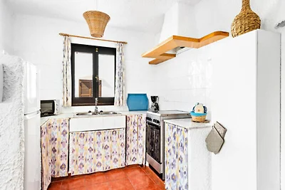 Wohnung in Cala Blanca mit Pool & BBQ