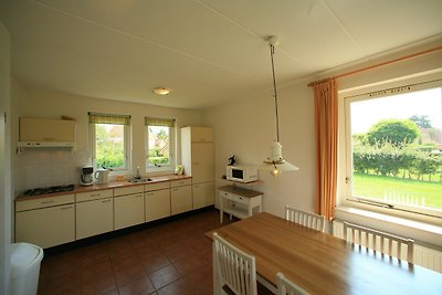 Freistehendes Ferienhaus mit Mikrowelle, umge...