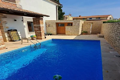 Kroatisches Familien-Poolhaus in Meeresnähe