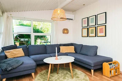 8 Personen Ferienhaus in Knebel-By Traum