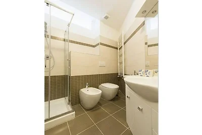 Ferienwohnung in Vado mit Schwimmbecken