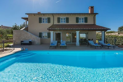 Villa in Porec mit Schwimmbecken