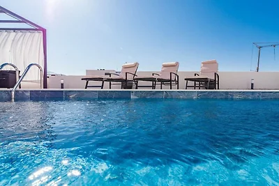 Villa in Vodice mit Schwimmbecken