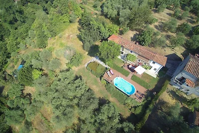 Scenografica casa vacanze con piscina privata