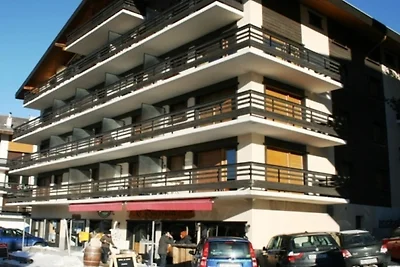 Angenehme Wohnung mit Balkon