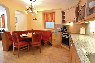 Grosses Chalet Apartment in...