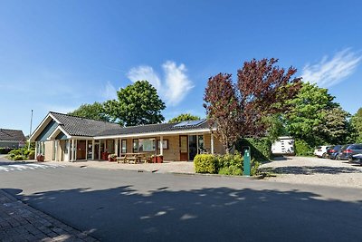 Schöne Villa mit zwei Bädern in einem Ferienp...