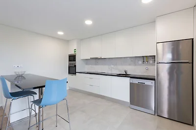 Wohnung in Sדo Martinho do Porto