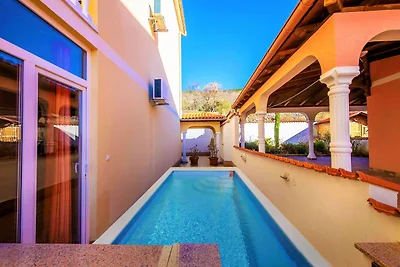 Apartment in Dramalj mit Whirlpool
