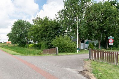 Schönes Ferienhaus in einem ruhigen Park in d...