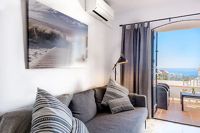 Wohnung in Nerja mit Meerblick & Pool