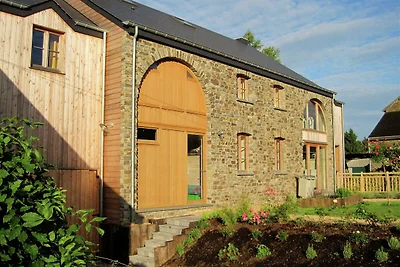 Denkmalgeschützes Ferienhaus in Sart mit Saun...