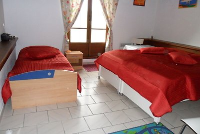 Gemütliches Ferienhaus in Vieure mit großem...
