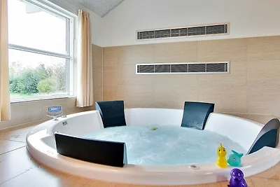 18 Personen Ferienhaus in Tisvildeleje