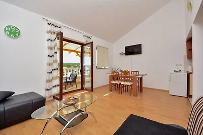 Ferienhaus in Krusevo mit Garten