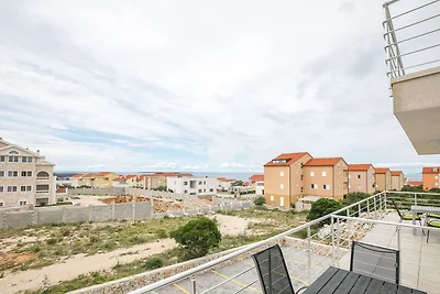 Appartamento a Novalja vicino alla spiaggia d...
