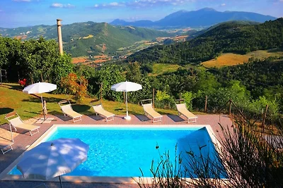 Komfortable Villa in Acqualagna mit...