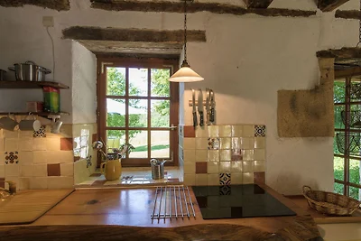 Bauernhaus mit Schwimmbad, Garten