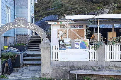 6 Personen Ferienhaus in Åna-Sira