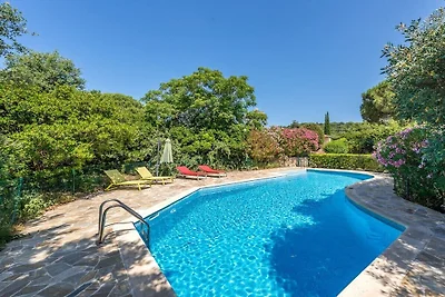 Vakantiehuis in Grimaud met zwembad