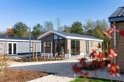 Lakeside Woodland Chalet für 4 Personen