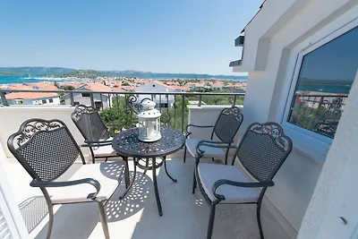 Villa a Murter con piscina