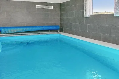 24 Personen Ferienhaus in Stege