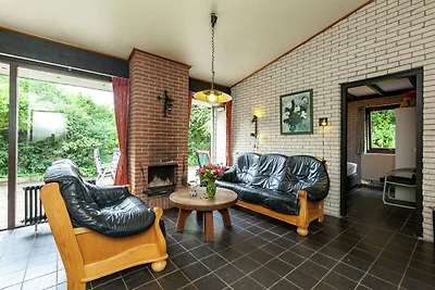 Idyllisches Ferienhaus im Kamperland mit...