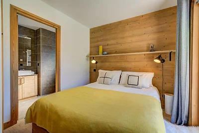 Apartment with Terrace &