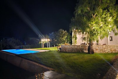 Trullo Milena con piscina privata a Fasano