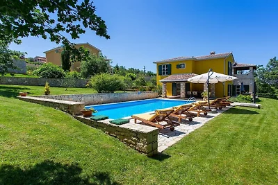 Ferienhaus in Porec mit Schwimmbecken