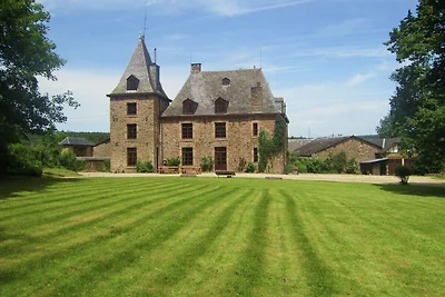 Schloss Bodeux mit privatem Pool und Sauna