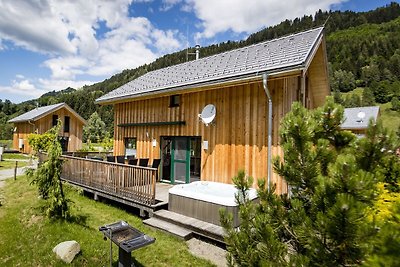 Superior chalet met whirlpool