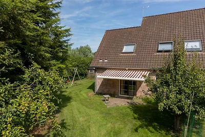 Ferienhaus in Vrouwenpolder mit Garten