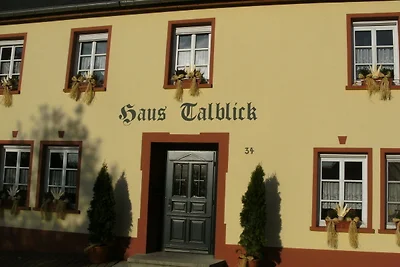 Wohnung in Morbach mit Garten