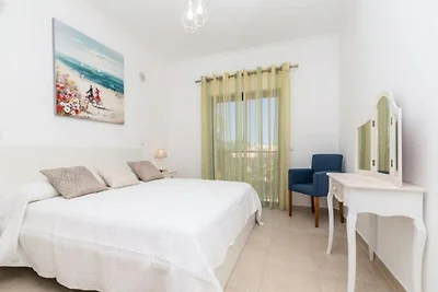 Wohnung in Porto de Mos am Strand & Pool