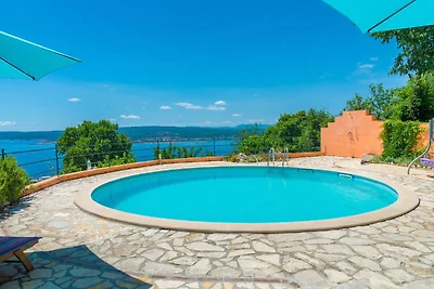 Villa in Crikvenica mit Privatpool