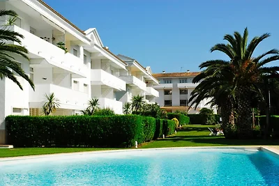 Spacious apartment in Pals