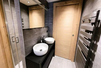 Eleganz und Komfort im Herzen des Dorfes