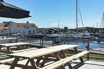 6 Personen Ferienhaus in Hälsö
