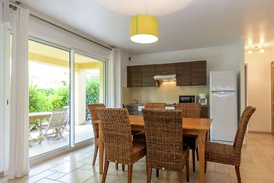 Wohnung in Montauroux mit Schwimmbad