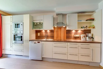 Gerהumige Wohnung in Kappl