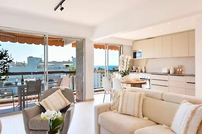 Apartment in Golfe-Juan mit Meerblick