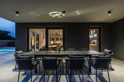 Villa in Medulin mit Schwimmbecken