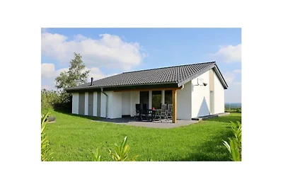 Bungalow in Gillenfeld mit Schwimmbecken