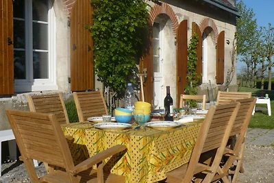 Komfortables Ferienhaus mit Schwimmbad
